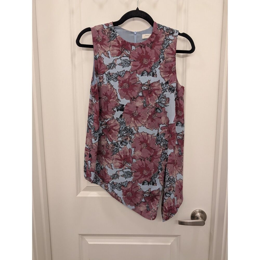 Babaton Aritzia XS Hopkins Blouse Sleeveless Tie Hem Floral Pink Blue Top